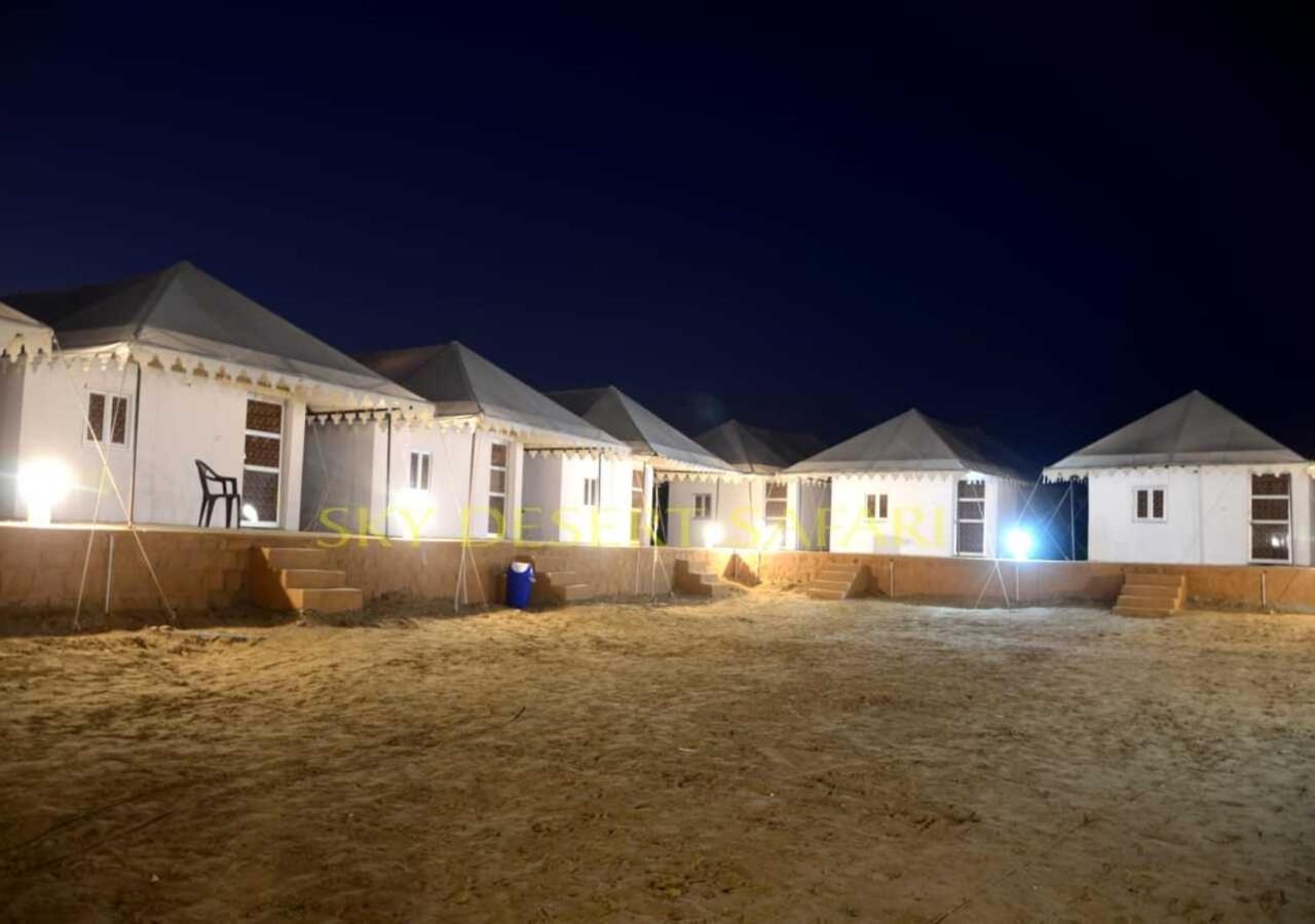 Sky Desert Safari Camp Jaisalmer Bagian luar foto