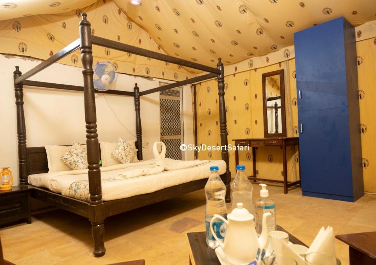 Sky Desert Safari Camp Jaisalmer Bagian luar foto