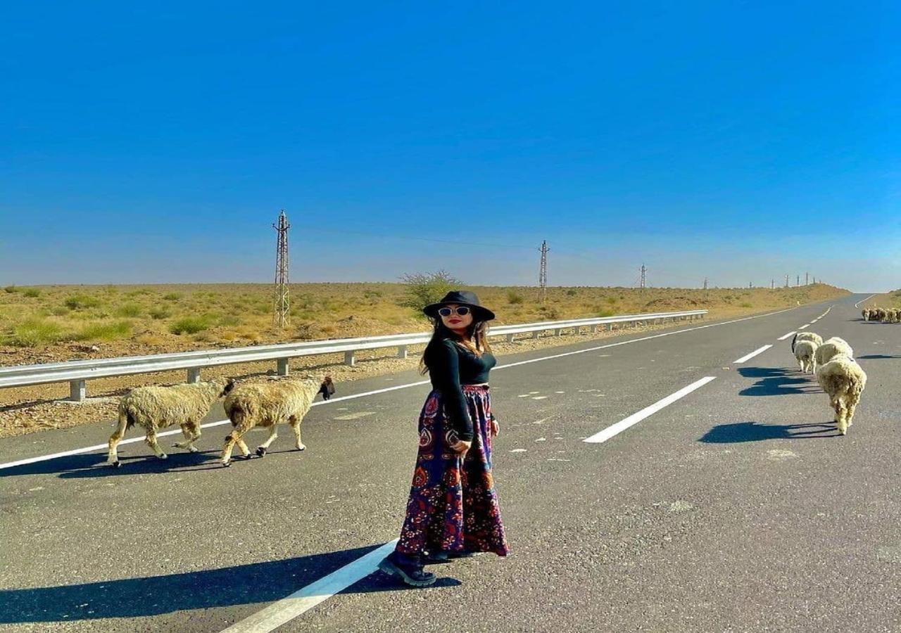 Sky Desert Safari Camp Jaisalmer Bagian luar foto