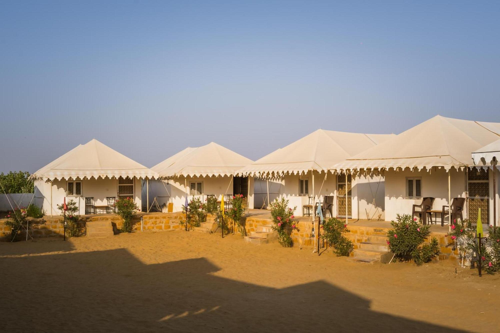 Sky Desert Safari Camp Jaisalmer Bagian luar foto