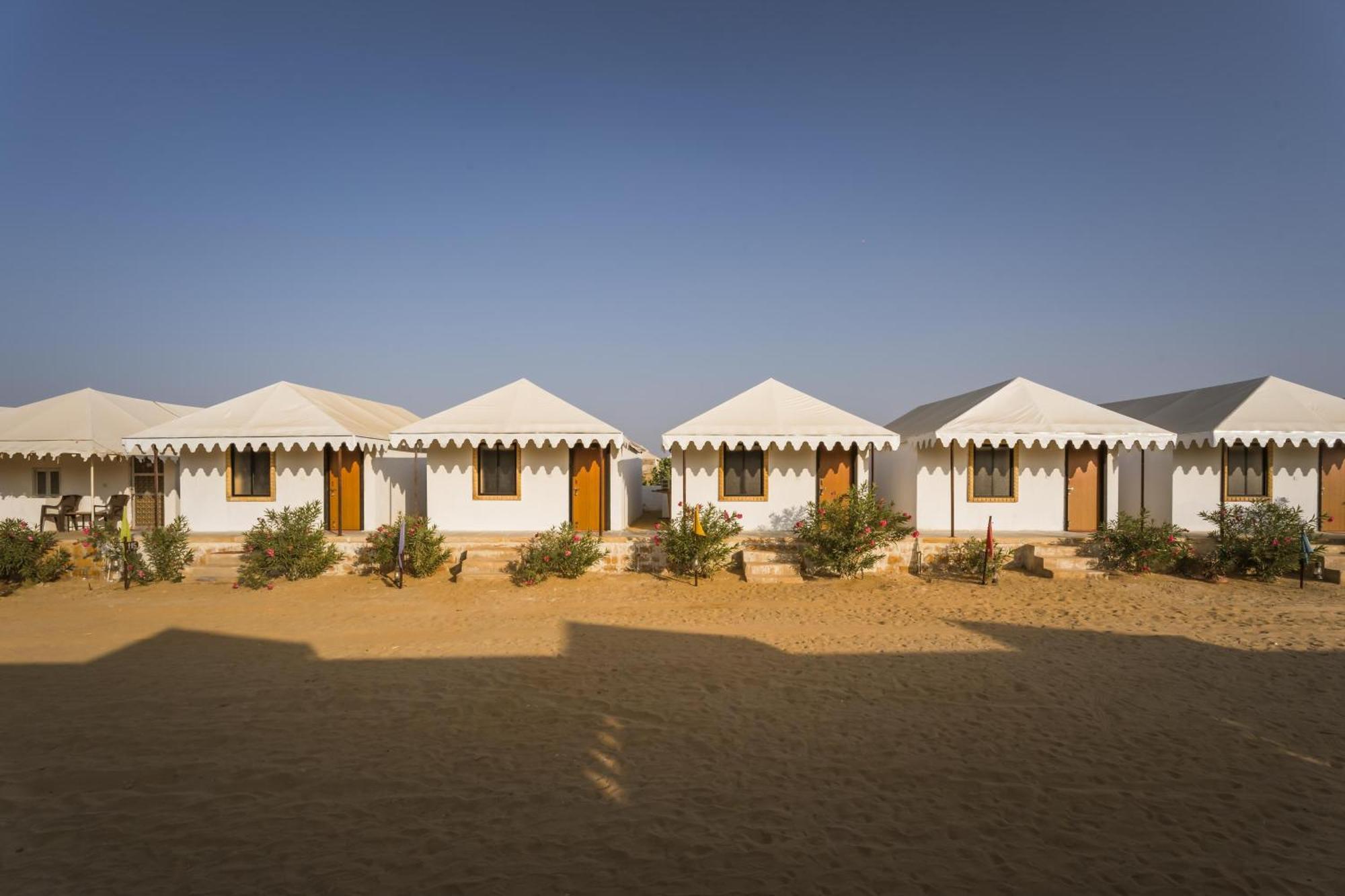 Sky Desert Safari Camp Jaisalmer Bagian luar foto